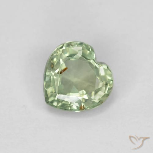 0.48ct 자연스러운 연한 초록색 사파이어, 마음, VS