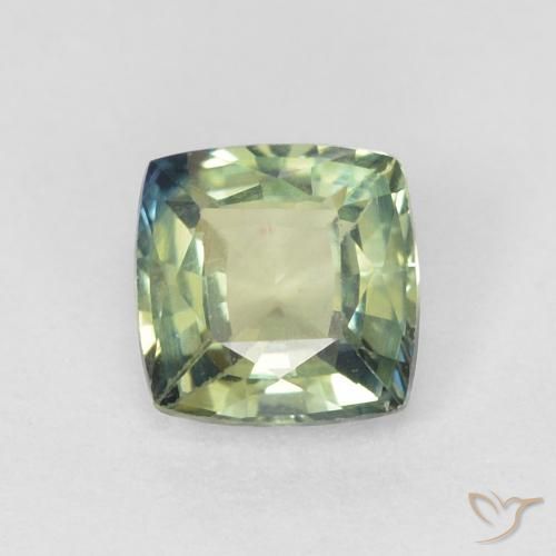 0.47ct 자연스러운 연한 초록색 사파이어, 방석, VVS
