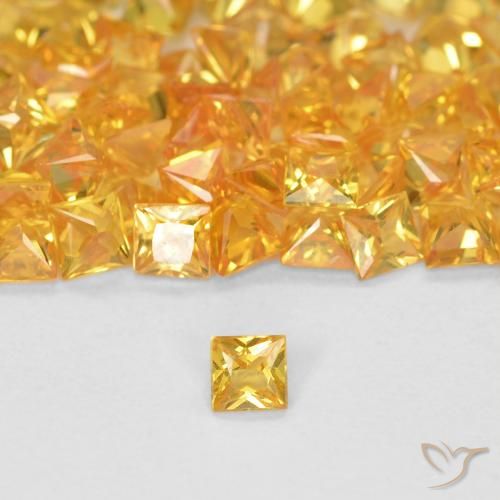 0.07ct 자연스러운 오렌지-골드 사파이어, 정사각형, VS