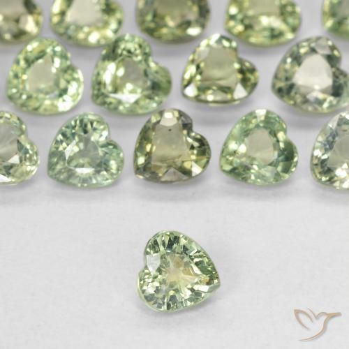 0.42ct 자연스러운 매우 밝은 세이지 그린 사파이어, 마음, VVS-VS