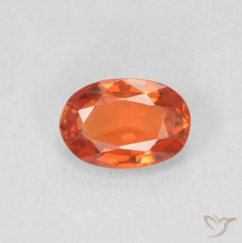 0.68ct 자연스러운 파이어 오렌지 사파이어, 타원형, VVS-VS