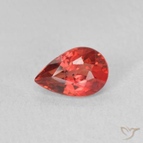 0.56ct 자연스러운 인텐스 레드 사파이어, 배 모양, VS