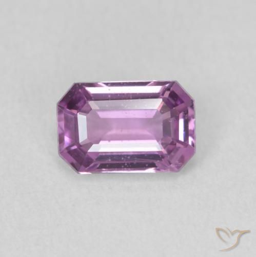 0.69ct 자연스러운 미디엄 퍼플 사파이어, 에메랄드 컷, VVS-VS