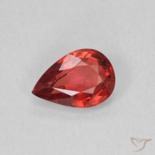 0.50ct 자연스러운 딥 레드 사파이어, 배 모양, VVS