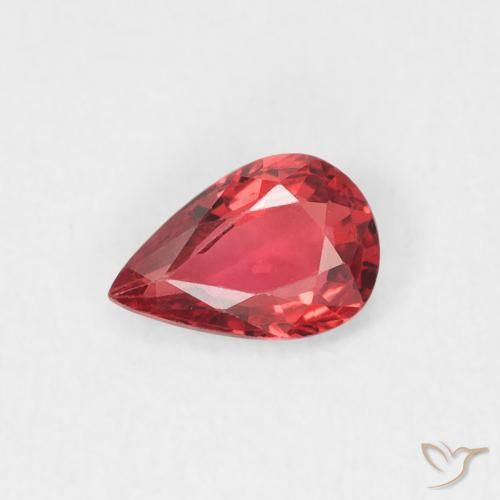 0.45ct 자연스러운 미디엄 레드 사파이어, 배 모양, VVS