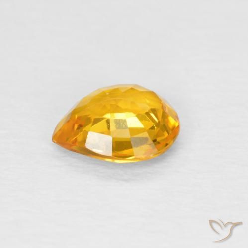 0.61캐럿 천연 Medium Light Orange-Gold 사파이어, 배 모양, VS