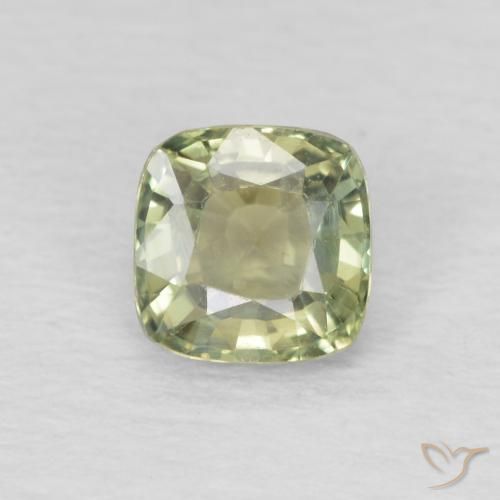 0.57ct 자연스러운 라이트 페어 그린 사파이어, 방석, VS