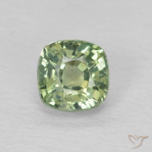 0.54ct 자연스러운 라이트 세이지 그린 사파이어, 방석, VS