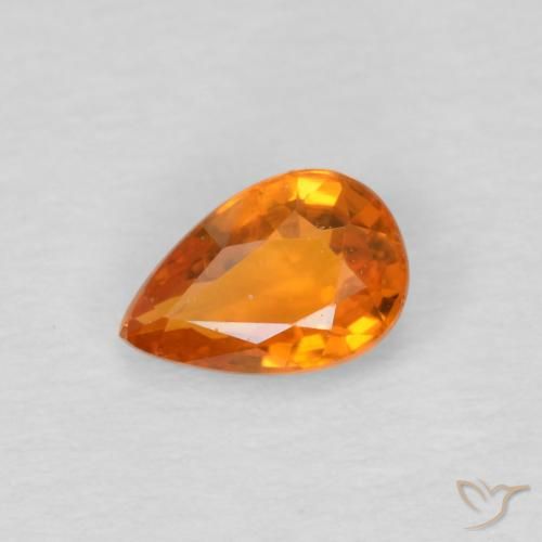 0.57ct 자연스러운 미디엄 오렌지 사파이어, 배 모양, VS
