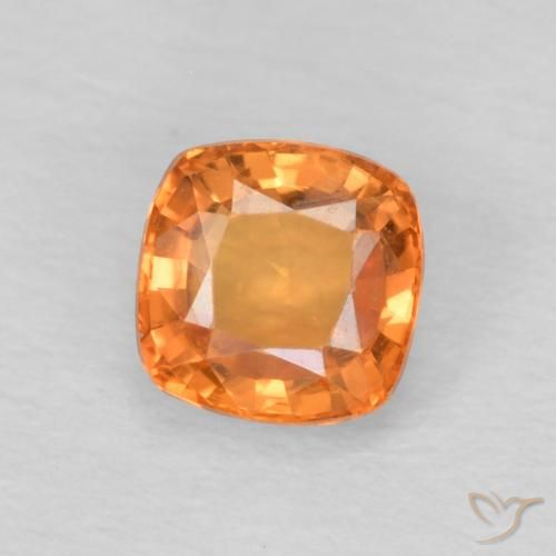 0.61ct 자연스러운 붉은 오렌지 사파이어, 방석, VVS