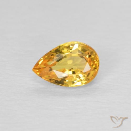0.54ct 자연스러운 딥 골든 오렌지 사파이어, 배 모양, VVS
