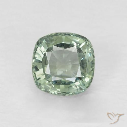0.66ct 자연스러운 연한 초록색 사파이어, 방석, VVS