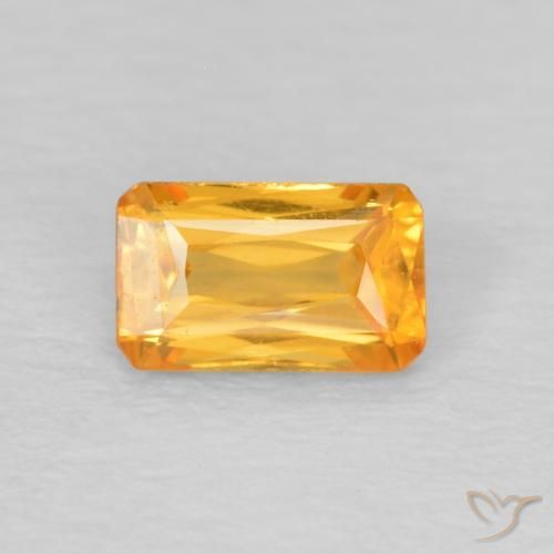 0.41ct 자연스러운 오렌지-골드 사파이어, 에메랄드 컷, VS