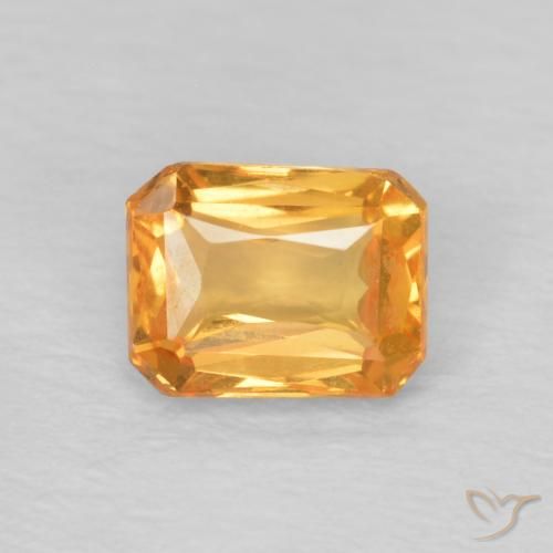 0.52ct 자연스러운 오렌지-골드 사파이어, 에메랄드 컷, VVS