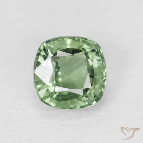 0.74ct 자연스러운 라이트 포레스트 그린 사파이어, 방석, VVS-VS