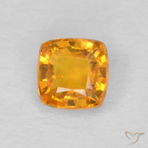 0.60ct 자연스러운 오렌지-골드 사파이어, 방석, VS