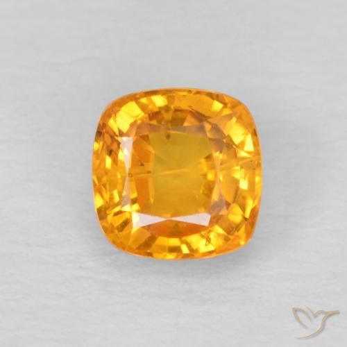 0.62ct 자연스러운 오렌지-골드 사파이어, 방석, VS