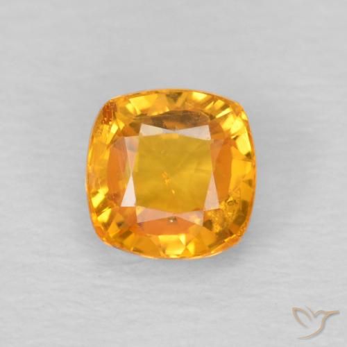 0.70ct 자연스러운 미디엄 오렌지 사파이어, 방석, VS