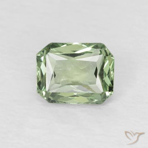 0.56ct 자연스러운 Medium Light Green 사파이어, 에메랄드 컷, VVS