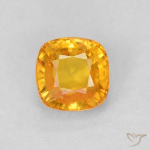 0.68ct 자연스러운 미디엄 오렌지 사파이어, 방석, VVS
