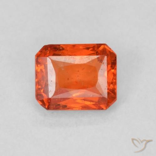 0.53ct 자연스러운 따뜻한 오렌지 사파이어, 에메랄드 컷, SI