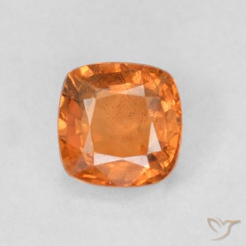 0.69ct 자연스러운 딥 오렌지 사파이어, 방석, VS