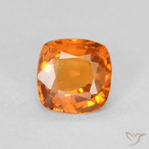 0.56ct 자연스러운 밝은 주황색 사파이어, 방석, VS