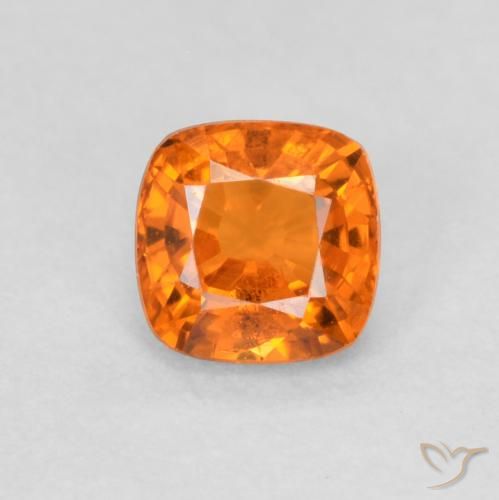 0.65ct 자연스러운 미디엄 오렌지 사파이어, 방석, VS