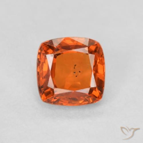0.60ct 자연스러운 붉은 오렌지 사파이어, 방석, VS