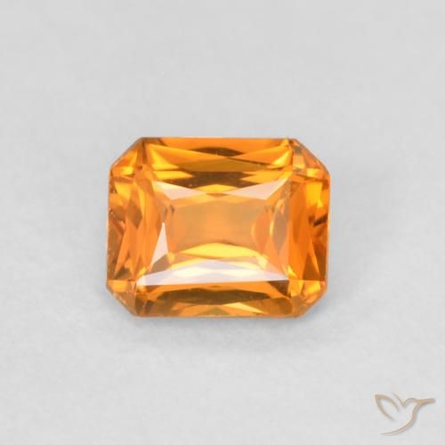 0.48ct 자연스러운 밝은 주황색 사파이어, 에메랄드 컷, VVS-VS