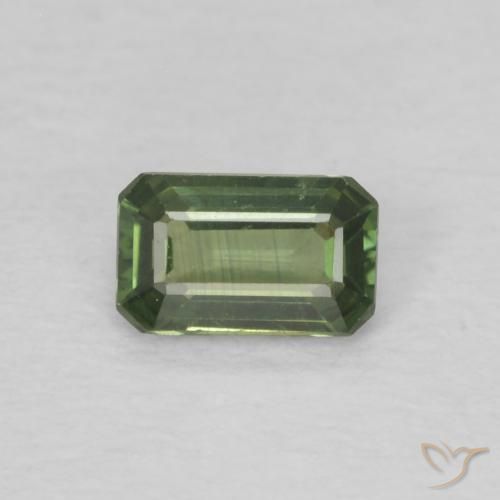 0.40ct 자연스러운 어스 그린 사파이어, 에메랄드 컷, VVS-VS