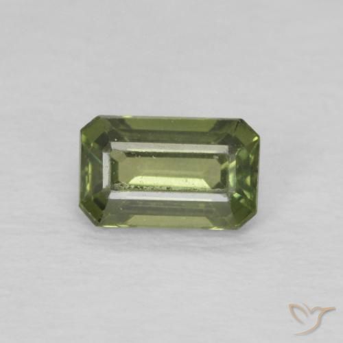 0.43ct 자연스러운 황록색 사파이어, 에메랄드 컷, VVS-VS