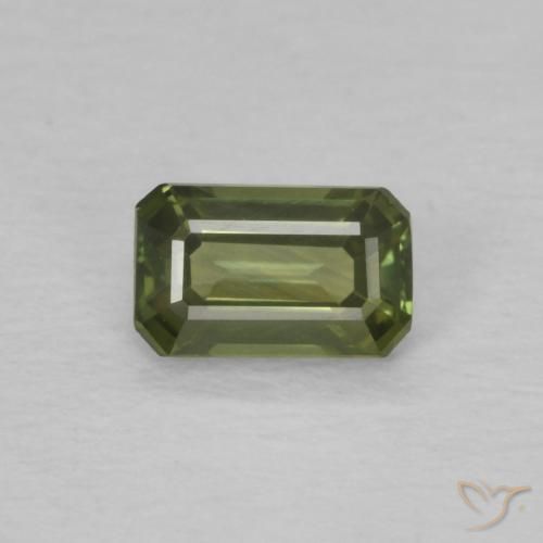 0.45ct 자연스러운 미디엄 그린 사파이어, 에메랄드 컷, VVS-VS
