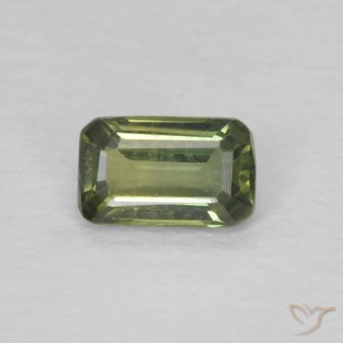 0.41ct 자연스러운 따뜻한 녹색 사파이어, 에메랄드 컷, VVS