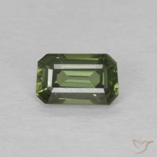 0.41ct 자연스러운 포레스트 그린 사파이어, 에메랄드 컷, VVS