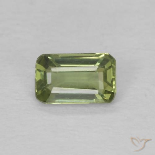 0.41ct 자연스러운 따뜻한 녹색 사파이어, 에메랄드 컷, VVS