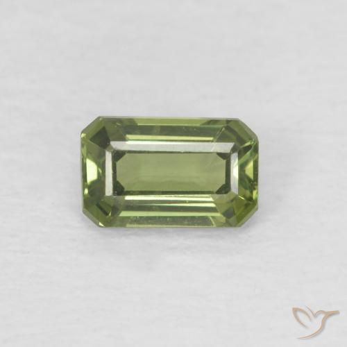 0.42ct 자연스러운 딥그린 사파이어, 에메랄드 컷, VVS