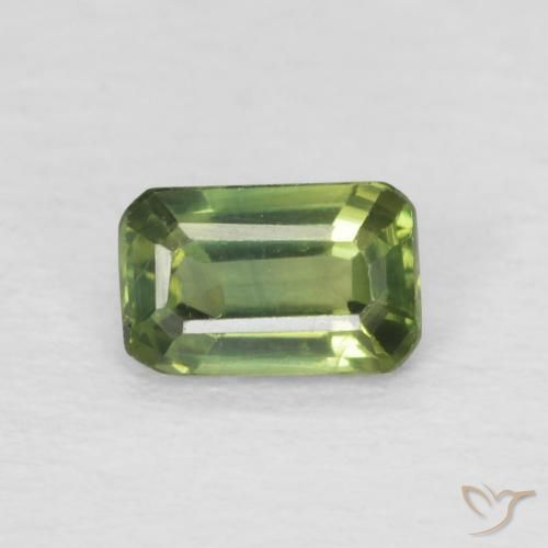 0.42ct 자연스러운 라이트 포레스트 그린 사파이어, 에메랄드 컷, VS