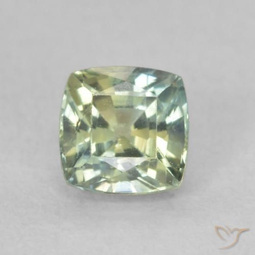 0.59ct 자연스러운 라이트 세이지 그린 사파이어, 방석, VS