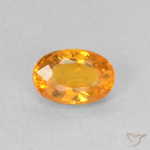 0.69ct 자연스러운 밝은 주황색 사파이어, 타원형, VVS-VS