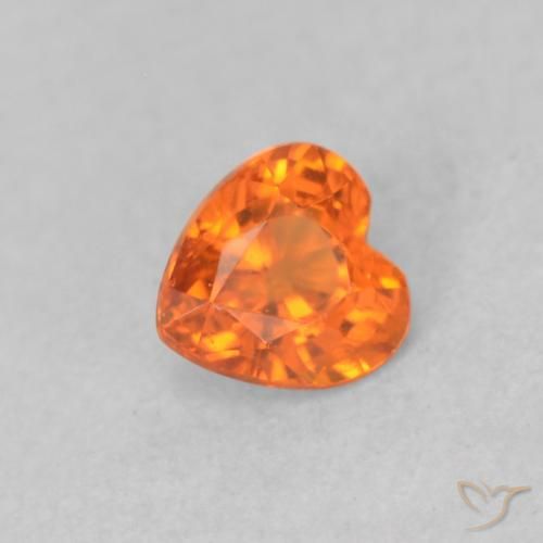 0.39ct 자연스러운 파이어 오렌지 사파이어, 마음, VS