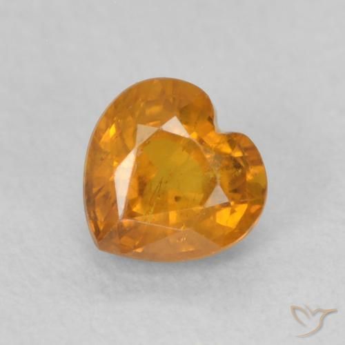 0.54ct 자연스러운 딥 오렌지-골드 사파이어, 마음, VS