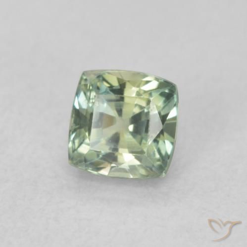 0.57캐럿 천연 Medium Light-Green 사파이어, 방석, VS