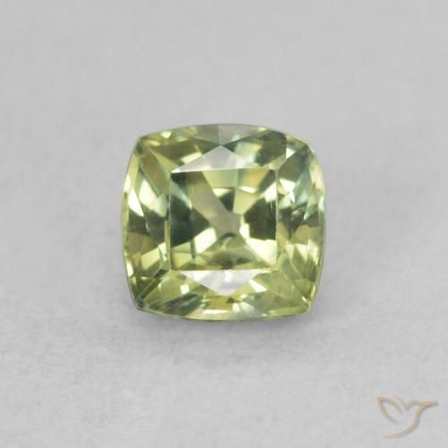 0.54ct 자연스러운 미디엄 그린 사파이어, 방석, VS