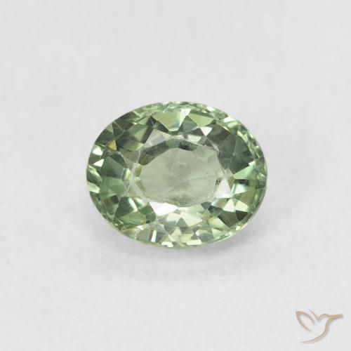 0.55ct 자연스러운 미디엄 그린 사파이어, 타원형, VVS-VS