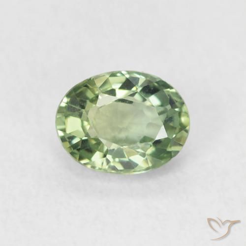 0.60ct 자연스러운 포레스트 그린 사파이어, 타원형, VVS