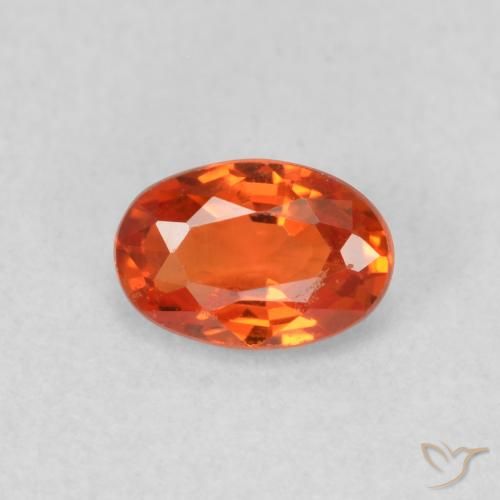 0.61ct 자연스러운 파이어 오렌지 사파이어, 타원형, VS