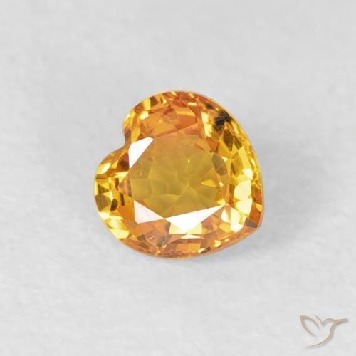 0.44ct 자연스러운 오렌지-골드 사파이어, 마음, VVS
