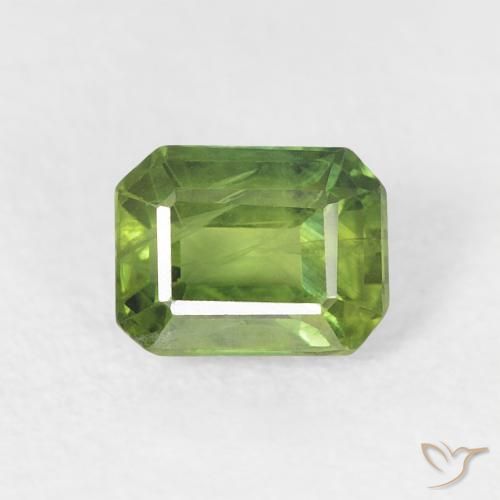 0.69ct 자연스러운 따뜻한 녹색 사파이어, 에메랄드 컷, VS