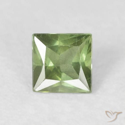 0.40ct 자연스러운 포레스트 그린 사파이어, 정사각형, VS